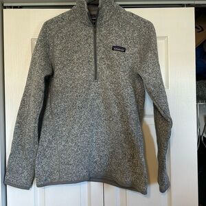 Quarter zip Patagonia. Size medium.